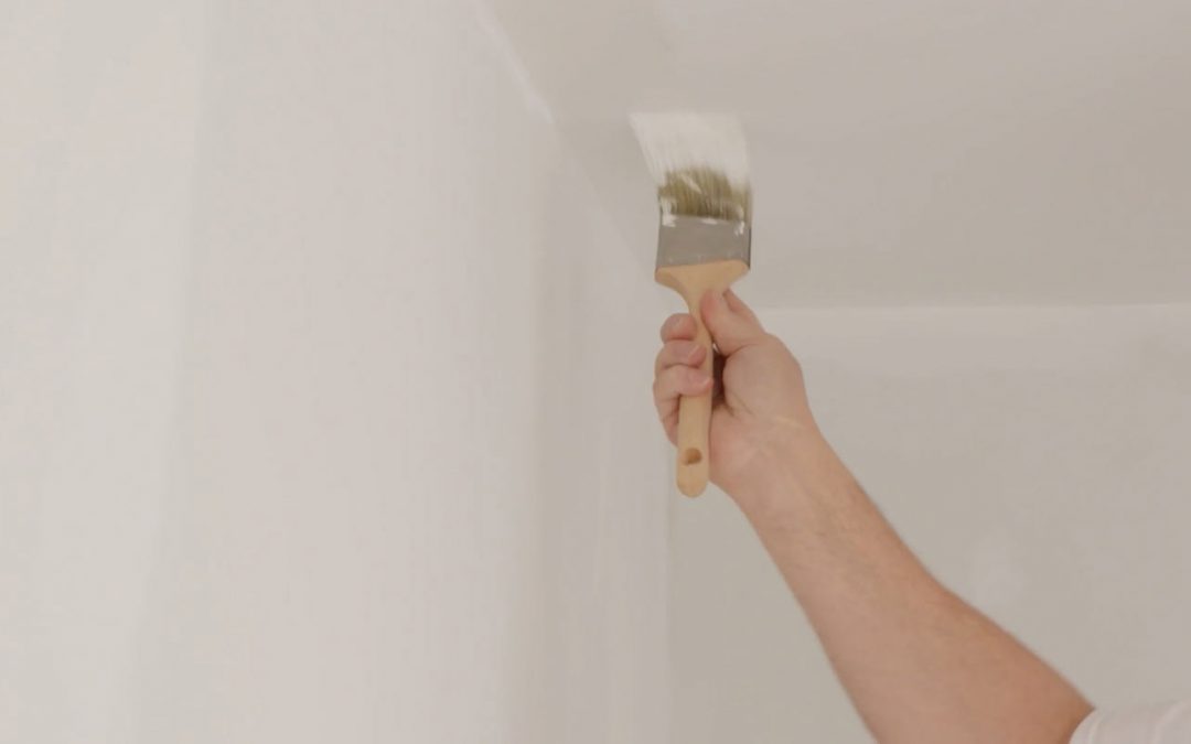 HOW TO PAINT A CEILING